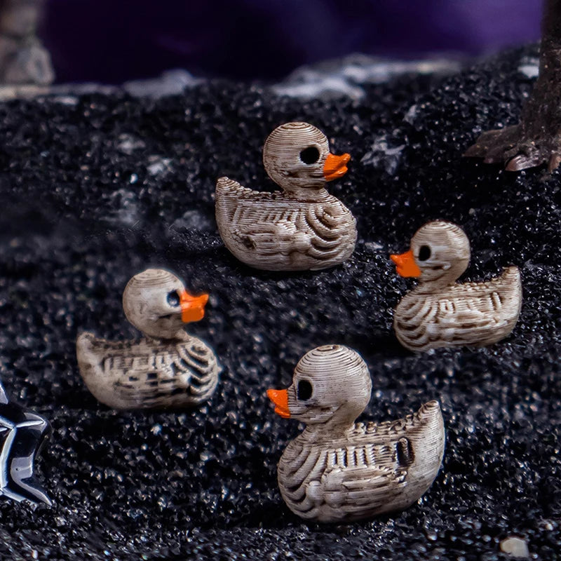 HOT! 5PCS Mini Ducks Skeleton Halloween Decorations Resin Scary Duck Miniatures Home Decorative Figurines Micro Landscape